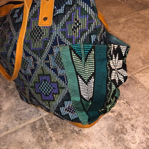 Blue and green woven purse with tan leather - Picture 4 of 6